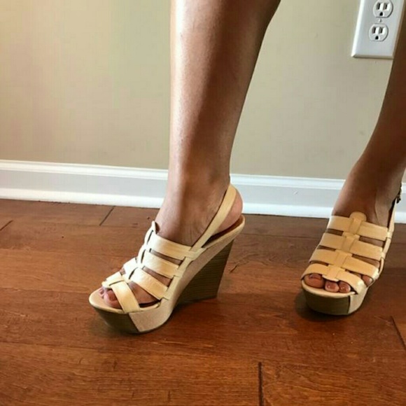 BCBGENERATION SANDALS - Picture 5 of 6